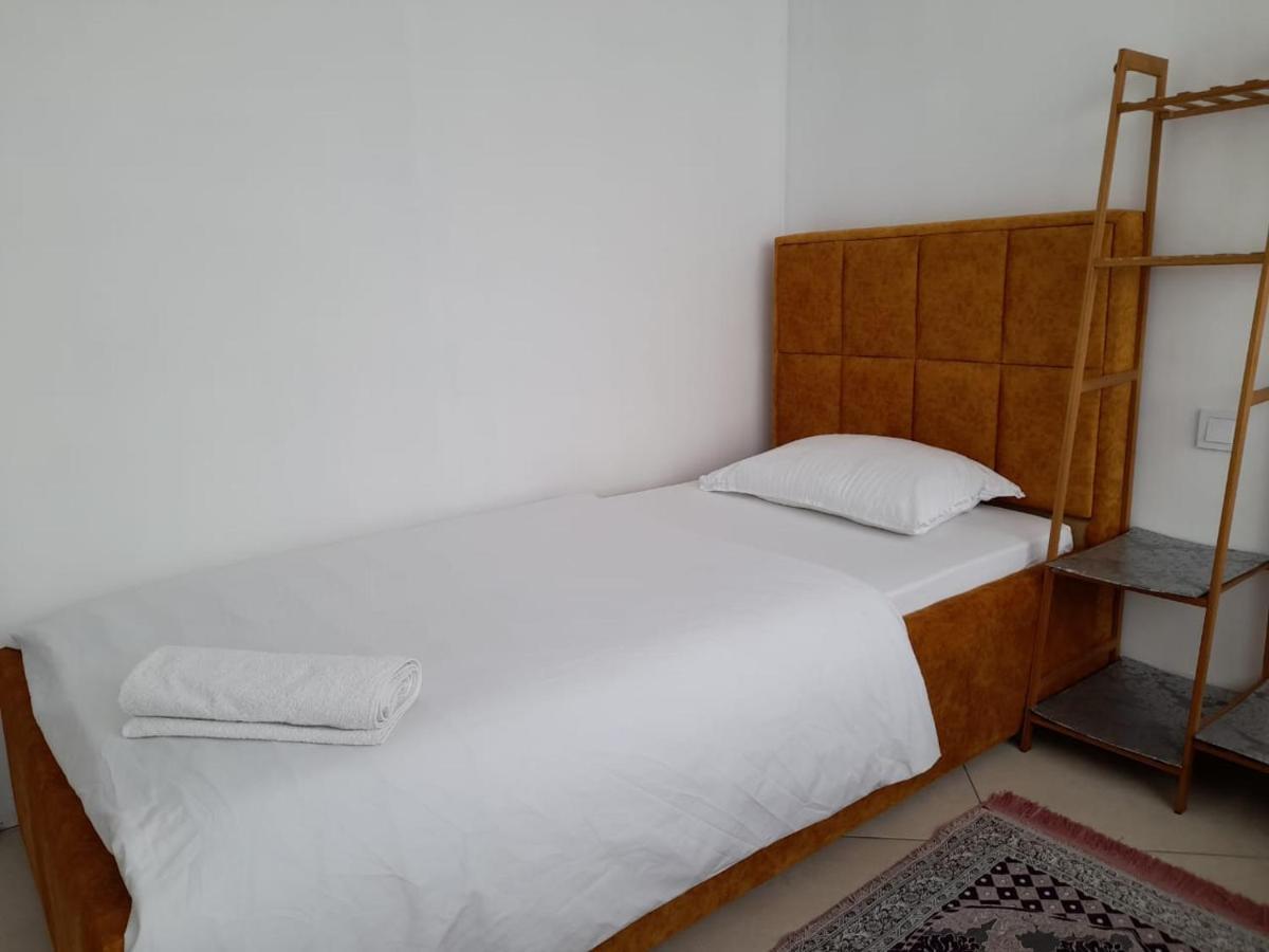 Guesthouse Bela Tirana Exterior foto